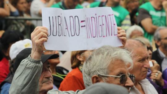Con el malhumor social en alza, crece el desgaste de la gestión Milei